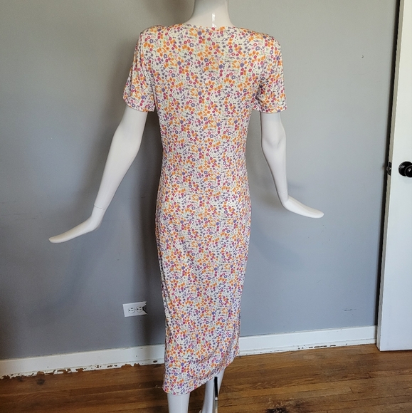 Noisy May Silky Short Sleeve Midi in Ditsy Floral, BNWT, Size L - Picture 4 of 8
